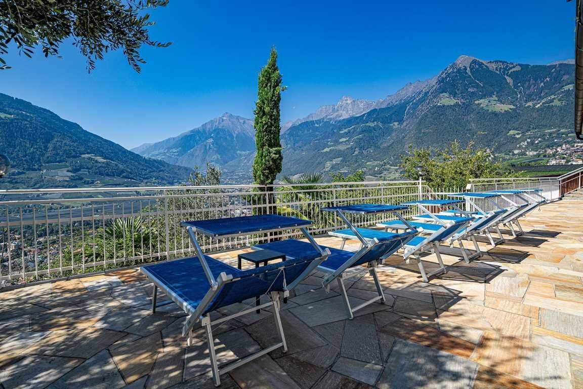 Our sun patio – your balcony seat atop Merano and Environs