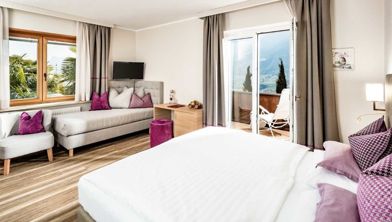 Hotel Bellevue Ihr 3 Sterne Hotel In Dorf Tirol Sudtirol